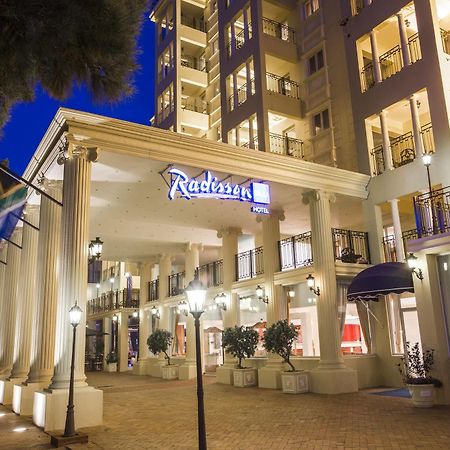 Hotel Le Vendome Le Cap Extérieur photo Radisson Blu Hotel, Athens