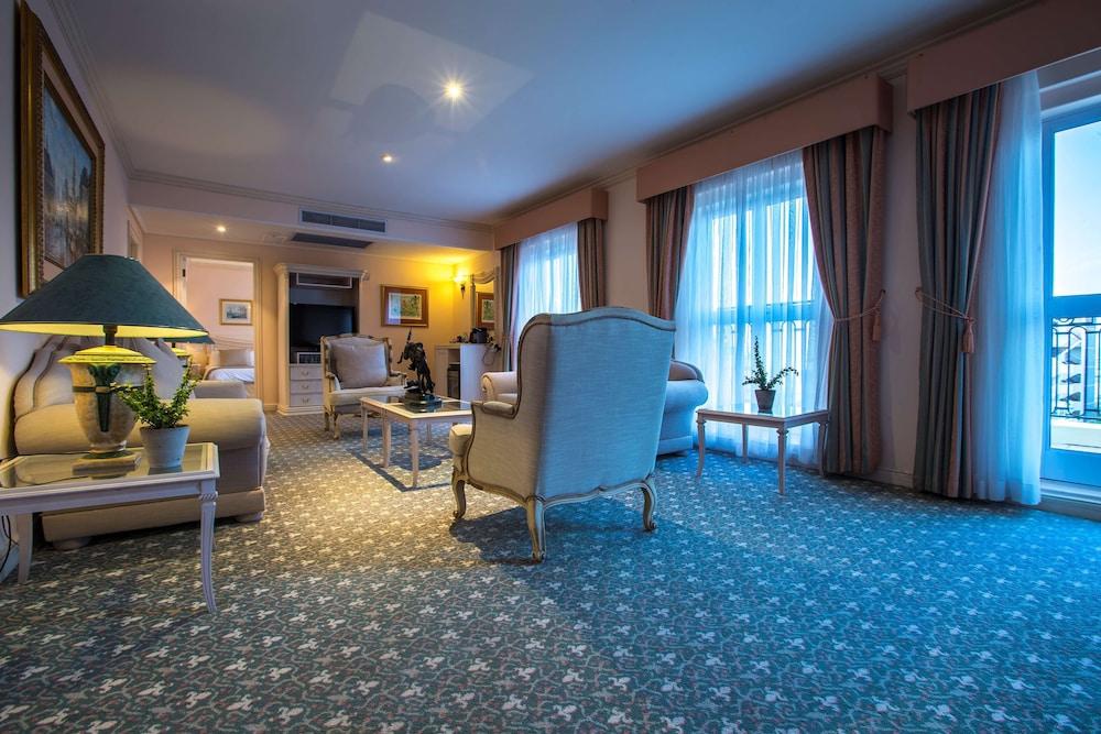 Hotel Le Vendome Le Cap Extérieur photo Suite